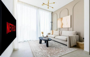 Cosy premium apt with pool and gym